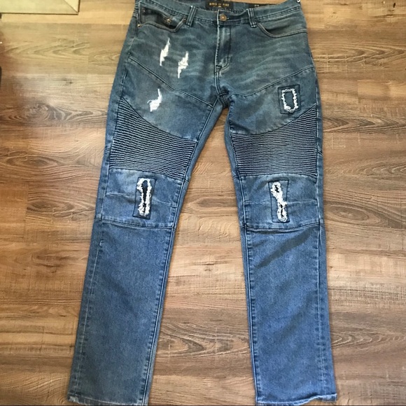Ring of Fire Distressed Jeans - Picture 2 of 6